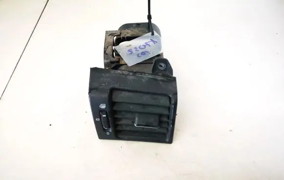 Mercedes-Benz E W210 Dash center air vent grill