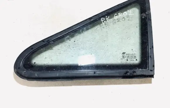 Seat Alhambra (Mk1) Front triangle window/glass 