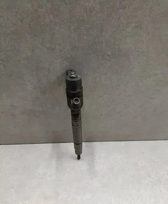 Fuel injector