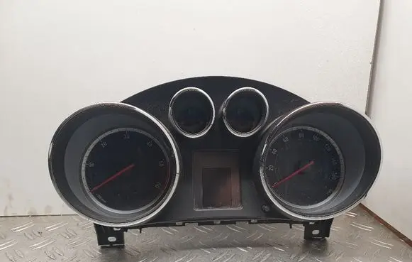Opel Insignia A Speedometer (instrument cluster) 13327311