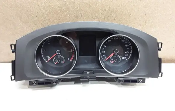 Volkswagen Golf VII Speedometer (instrument cluster) 5G0920860A