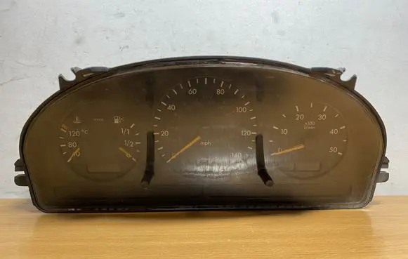 Mercedes-Benz ML W163 Speedometer (instrument cluster) 3319210087 C3951