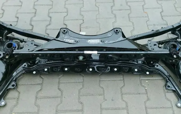 BMW X1 U11 Rear axle beam 6894199