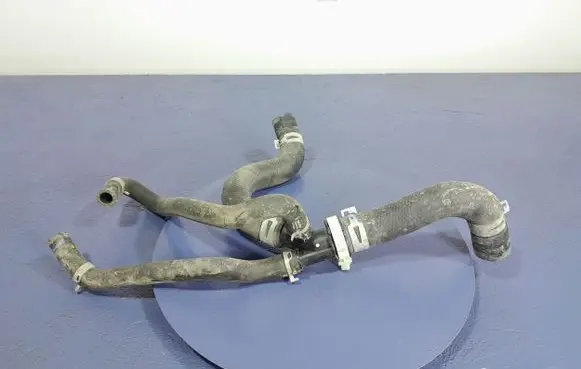 Toyota Corolla E10 Engine coolant pipe/hose 16283-F3090