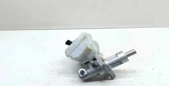 Audi Q5 SQ5 Master brake cylinder 8K0611301