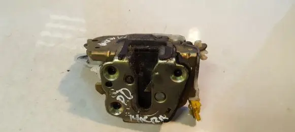 Nissan Micra Front door lock