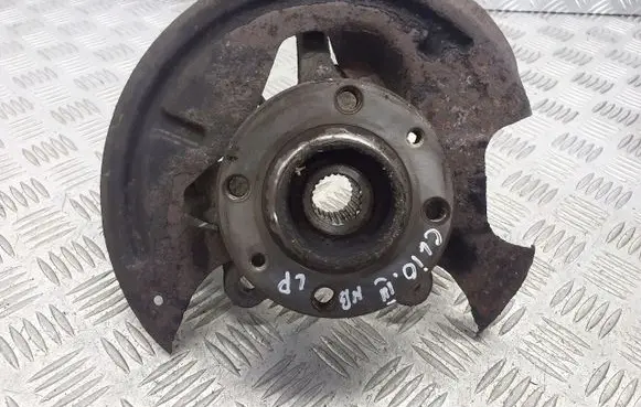 Renault Clio III Front wheel hub spindle knuckle