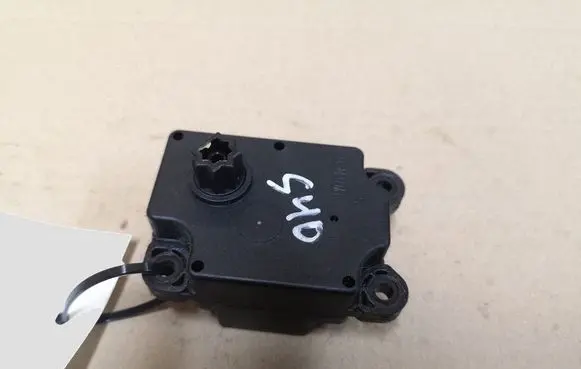 Volvo V50 Air flap motor/actuator 4N5H19E616
