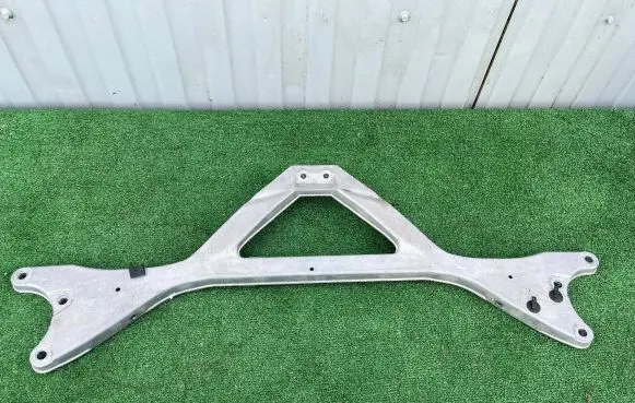 Audi A8 S8 D4 4H Other engine bay part 4H0806151C