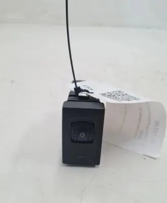 Volkswagen PASSAT B5.5 Seat heating switch