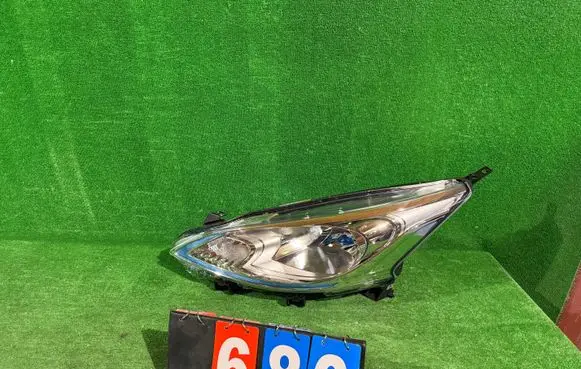 Nissan e-NV200 Headlight/headlamp