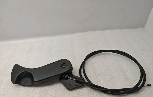 BMW 5 E39 Engine bonnet (hood) release handle 8226621
