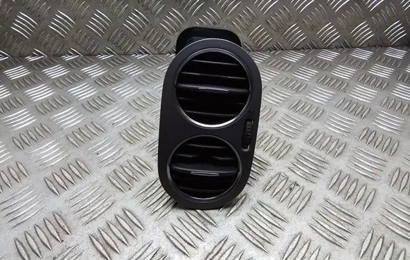 Volkswagen Tiguan Dashboard side air vent grill/cover trim 5M0819759 5N0819703 5M0819709