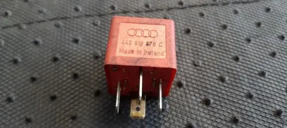 Audi A4 S4 B5 8D Other relay 443919578C 898519000