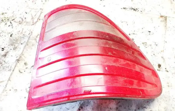 Mercedes-Benz E W210 Rear/tail lights a2108204864