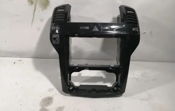 Opel Zafira B Radio/GPS head unit trim 13100105 13276154 13144402