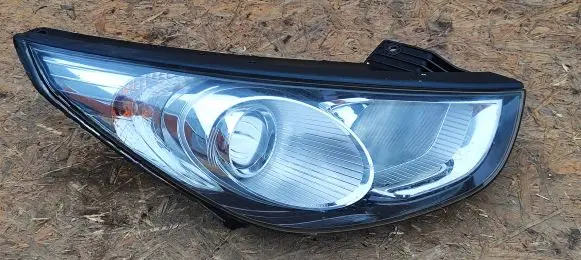 Hyundai ix35 Headlight/headlamp 921022Y