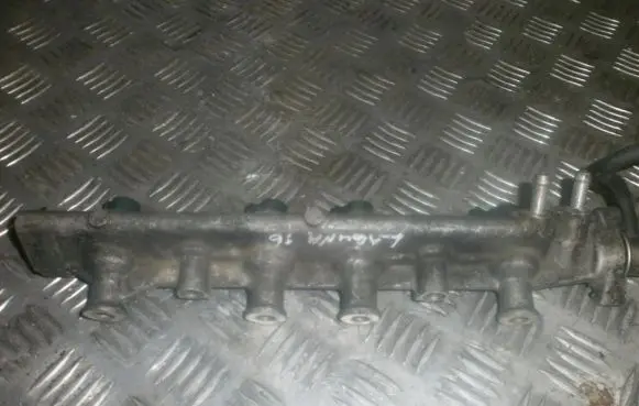 Fuel main line pipe