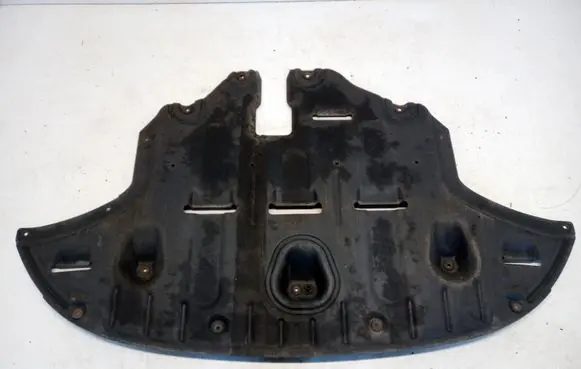 Hyundai Tucson TL Engine splash shield/under tray 