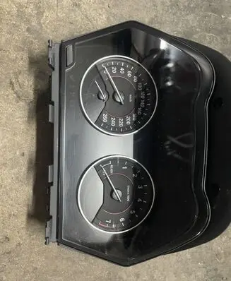 BMW 1 F20 F21 Speedometer (instrument cluster)