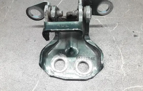Ford Fiesta Rear door lower hinge 1691ED04E