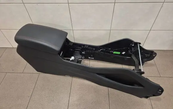 Hyundai Tucson TL Center console 84612D7001