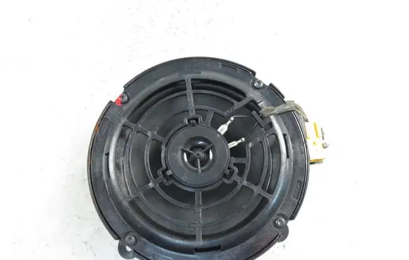 Alfa Romeo GT Front door speaker 46745350