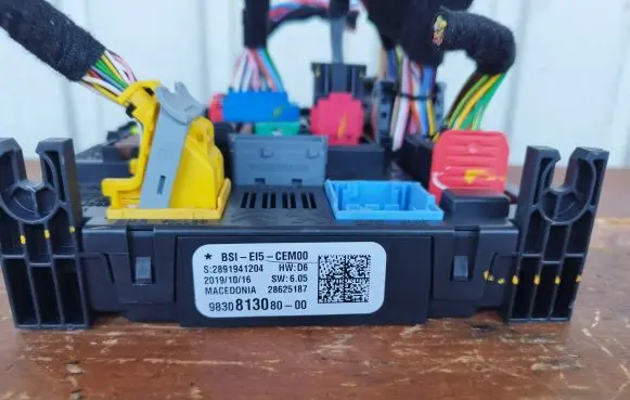 Peugeot 3008 II BSM Control unit 9830813080