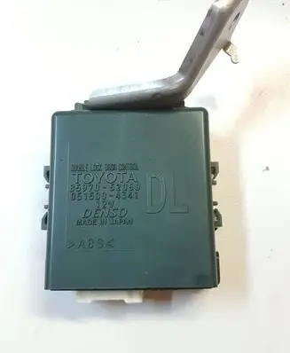 Toyota Yaris Door central lock control unit/module 8597052050 0515004341