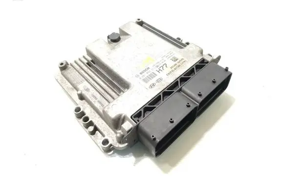 Hyundai i40 Engine control unit/module 39140-2A545 0281032311 1039S95145