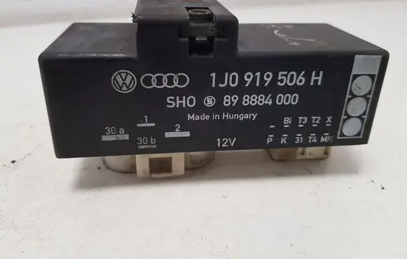 Coolant fan relay
