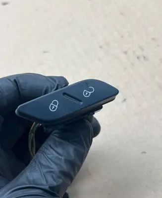 Volkswagen Golf VI Central locking switch button 5K0962125 042002S