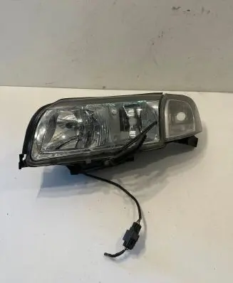 Volvo S80 Headlight/headlamp 8693557 89007829