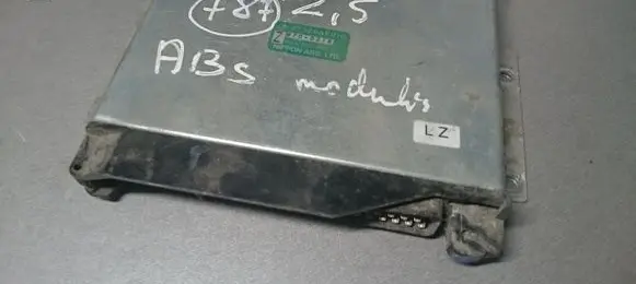 Subaru Legacy ABS control unit/module 8700318 27526AE010