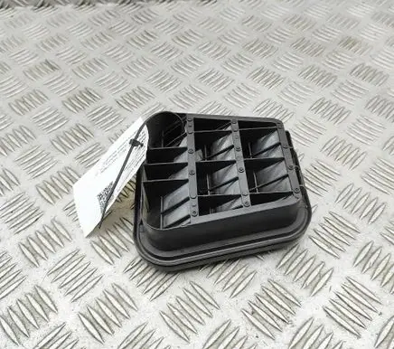 Iveco Daily 6th gen Quarter panel pressure vent 5801750778