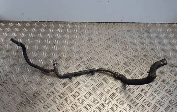 Toyota Avensis T270 Engine coolant pipe/hose