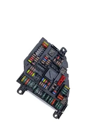 BMW 5 F10 F11 Fuse module 9234423 01650350