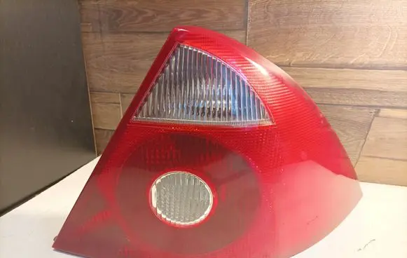 Ford Mondeo Mk III Rear/tail lights