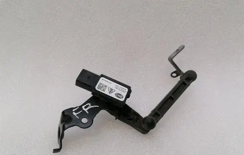 Porsche Taycan 9J1 Front height sensor lever 9J1616214