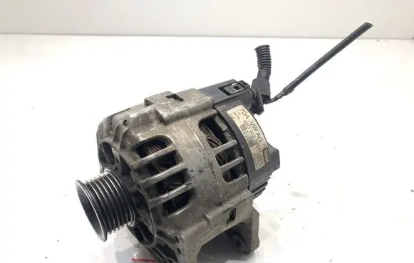 Skoda Fabia Mk1 (6Y) Generator/alternator 03D903025H