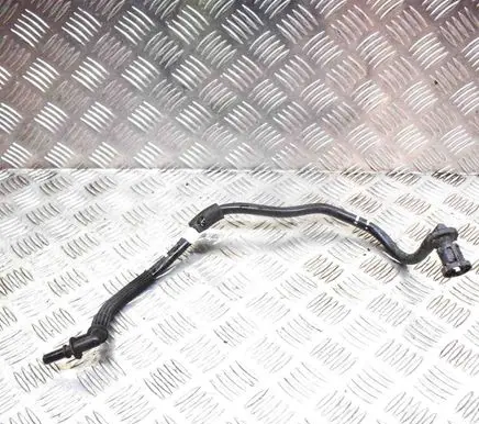 BMW 5 G30 G31 Vacuum line/pipe/hose 8606501