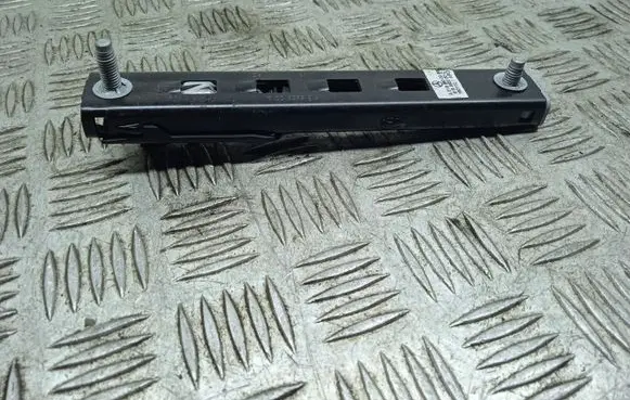 Mercedes-Benz CLS C218 X218 Seat belt height adjuster A2188600088