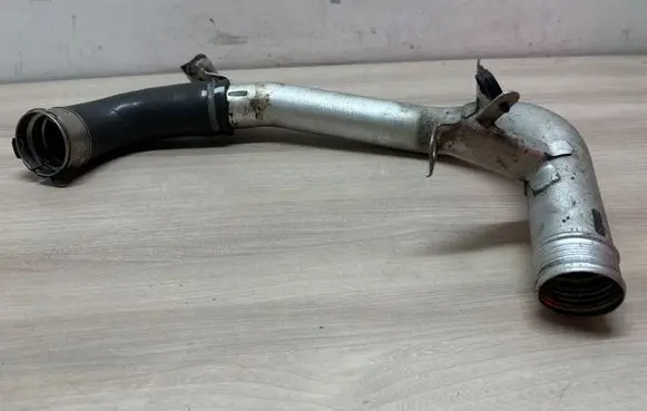 Volvo S90, V90 Intercooler hose/pipe 32222268