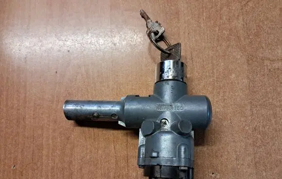 Mercedes-Benz SL R107 Ignition lock 0004626930