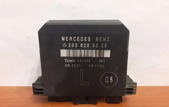 Mercedes-Benz C W203 Door control unit/module 2038206526 8691
