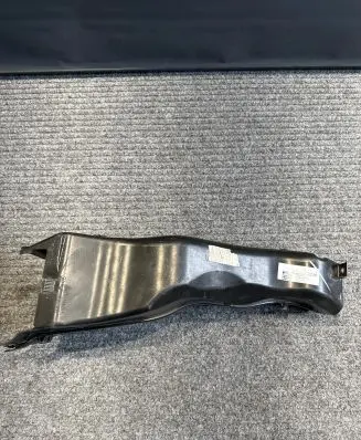 BMW X5 F15 Intercooler air channel guide 51747343803