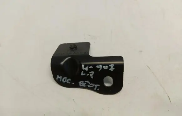 Mercedes-Benz Sprinter W907 W910 Fender mounting bracket A9108810800
