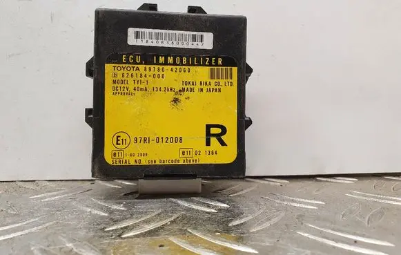 Toyota RAV 4 (XA20) Immobilizer control unit/module 8978042060