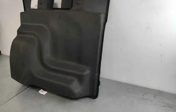 Trunk/boot floor carpet liner