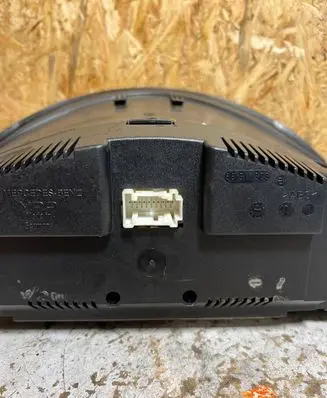 Mercedes-Benz C W203 Speedometer (instrument cluster) A203540137